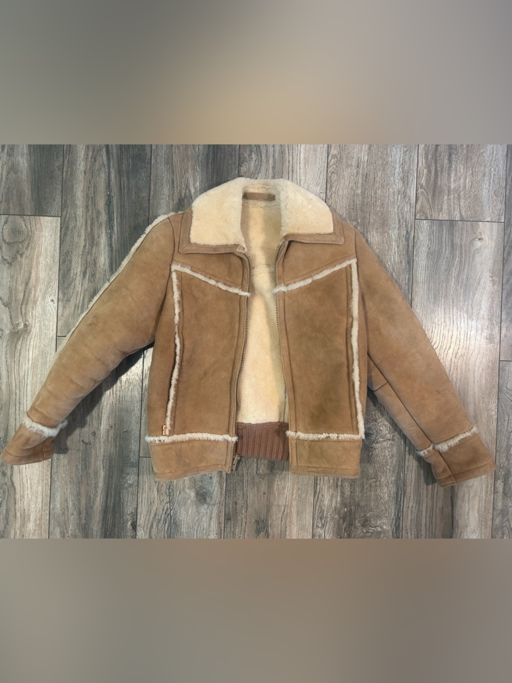 Vintage Levi’s 1984 Olympic Sheepskin Jacket Women’s Size 4 Very Nice - Picture 1 of 16